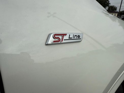 Used 2023 Ford Escape ST-Line Elite image 10