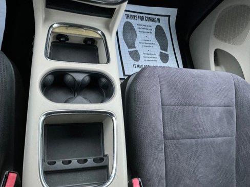 Used 2011 Dodge Grand Caravan Crew image 26