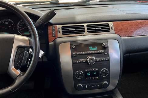 Used 2007 GMC Sierra 2500 SLT w/ Z71 Off-Road Package image 7
