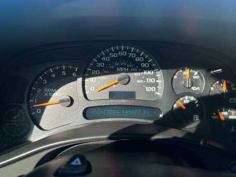 Used 2005 Chevrolet Avalanche LS w/ Onstar Plus Package image 18