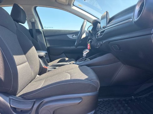 Used 2019 Kia Forte LXS image 25