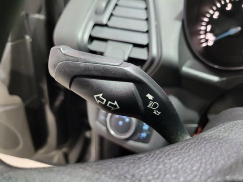 Used 2019 Ford Escape SE image 42