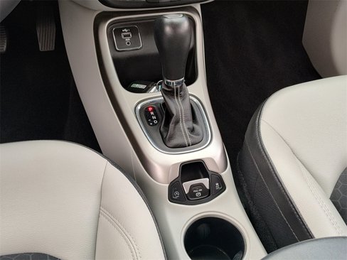 Used 2019 Jeep Compass Latitude image 30