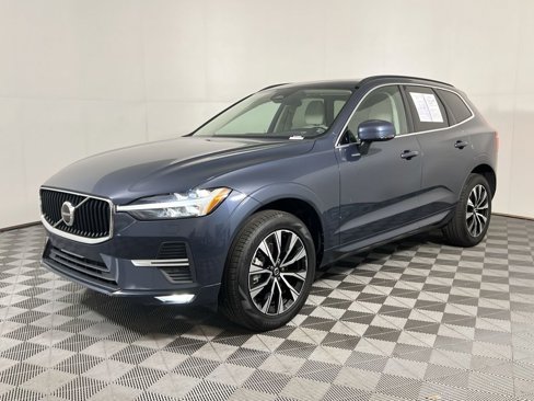 Used 2023 Volvo XC60 B5 Core image 6