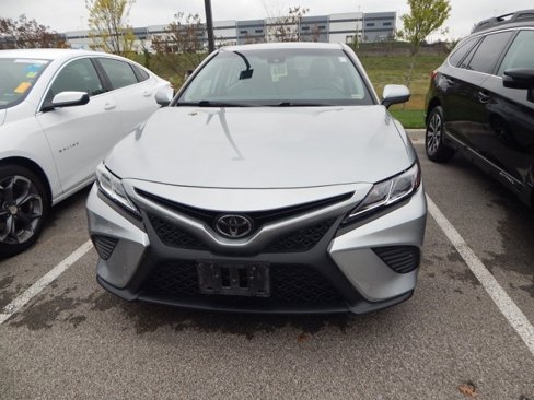 Used 2020 Toyota Camry image 2