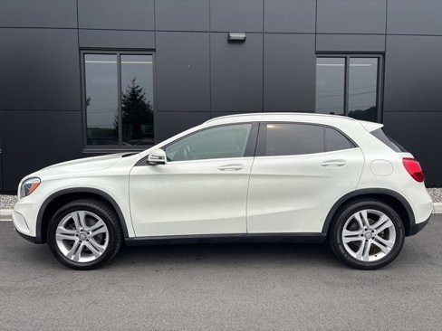 Used 2017 Mercedes-Benz GLA 250 4MATIC image 2