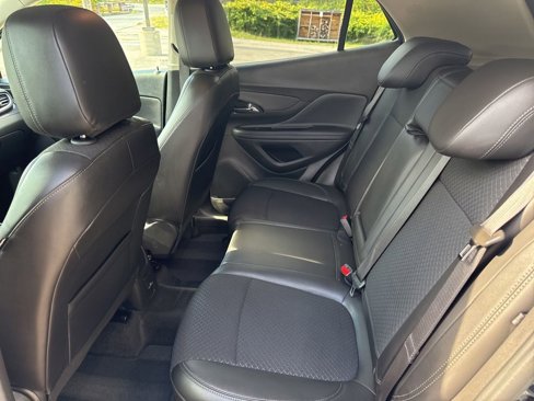 Used 2022 Buick Encore Preferred w/ Safety Package image 13