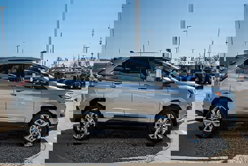 Used 2024 Ford Edge Titanium image 6
