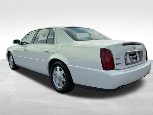Used 2004 Cadillac De Ville image 3