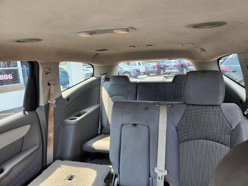 Used 2015 Chevrolet Traverse LS image 20