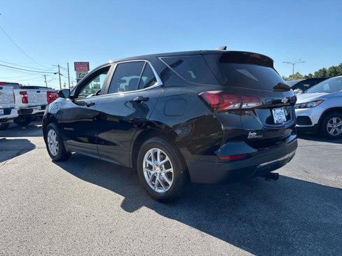 Used 2022 Chevrolet Equinox LT image 3
