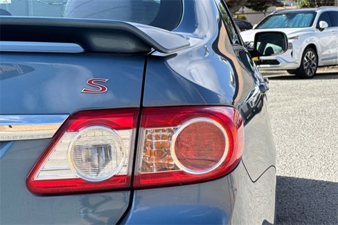 Used 2013 Toyota Corolla LE image 27