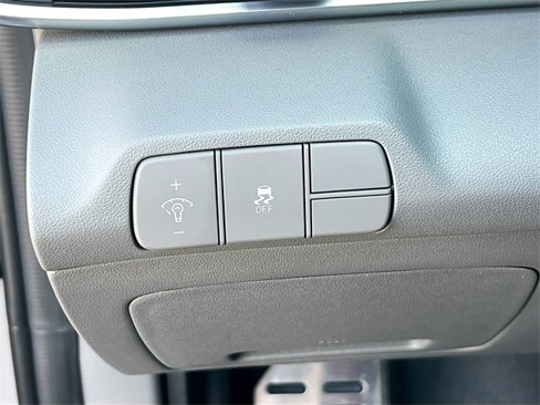 New 2025 Hyundai Elantra Sport image 10
