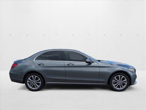 Used 2018 Mercedes-Benz C 300 4MATIC Sedan image 4