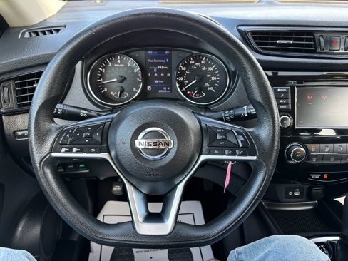 Used 2018 Nissan Rogue S image 13