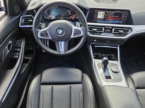 Certified 2022 BMW 330i Sedan w/ M Sport Package image 15