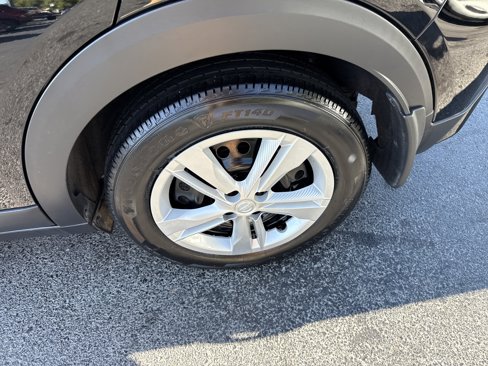 Used 2024 Nissan Kicks S image 21