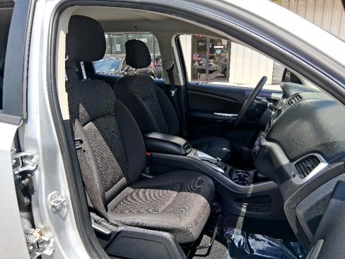 Used 2014 Dodge Journey SE image 31