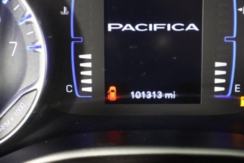 Used 2018 Chrysler Pacifica Touring Plus image 30