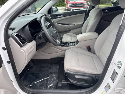 Used 2019 Hyundai Tucson SE image 16