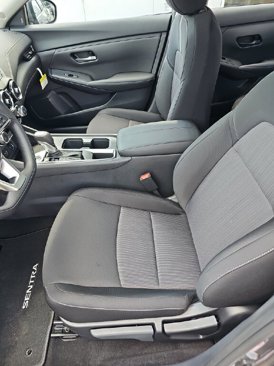 New 2025 Nissan Sentra SV image 5