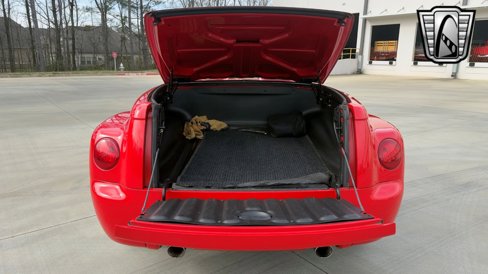 Used 2005 Chevrolet SSR image 12