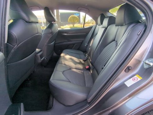 Certified 2019 Toyota Camry SE image 21