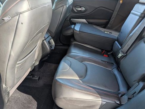 Used 2018 Jeep Cherokee Trailhawk w/ Quick Order Package 27L image 17