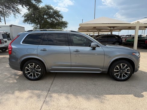 Used 2018 Volvo XC90 T5 Momentum w/ Convenience Package image 8