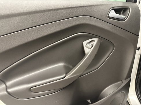 Used 2017 Ford Escape SE image 17