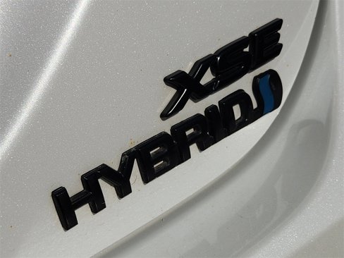 Used 2023 Toyota Camry XSE image 12