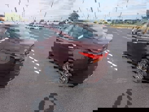 Used 2024 Nissan Altima 2.5 SV image 3