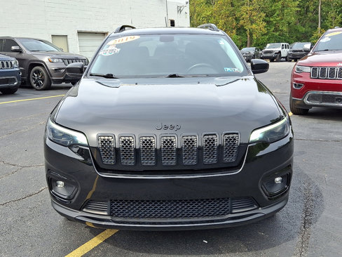 Certified 2019 Jeep Cherokee Latitude Plus image 2