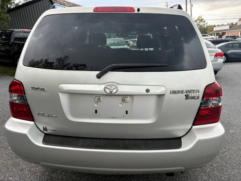 Used 2005 Toyota Highlander Limited image 5