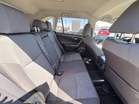 Used 2022 Toyota RAV4 XLE image 19