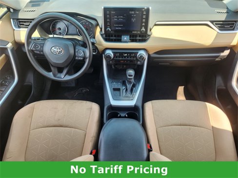 Used 2020 Toyota RAV4 XLE image 24
