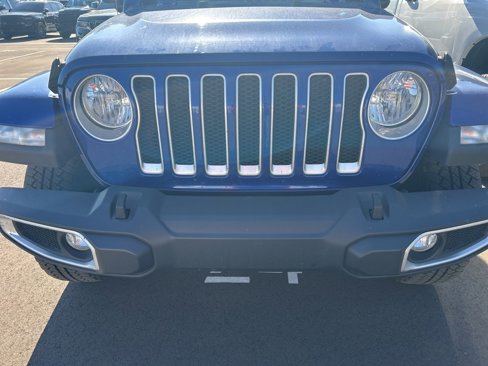 Used 2018 Jeep Wrangler Unlimited Sahara w/ Dual Top Group image 9