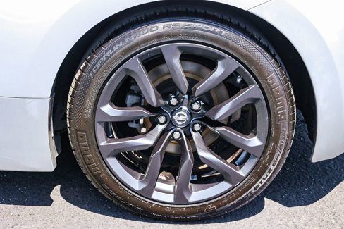 Used 2016 Nissan 370Z Coupe image 11