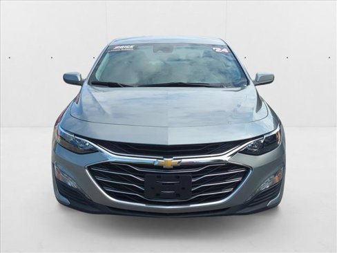 Used 2024 Chevrolet Malibu LT image 2