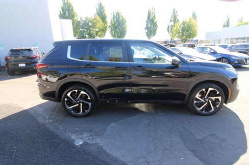 Used 2022 Mitsubishi Outlander ES image 6