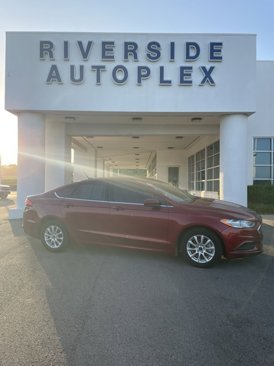 Used 2017 Ford Fusion S image 1