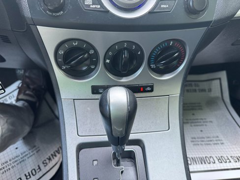 Used 2011 MAZDA MAZDA3 s Sport image 21