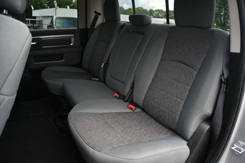 Used 2017 RAM 3500 SLT w/ Luxury Group image 11
