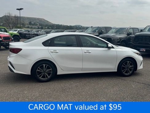 Used 2022 Kia Forte LXS image 7