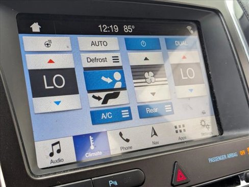 Used 2018 Ford Explorer Limited image 11