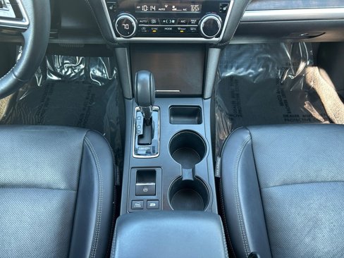 Used 2018 Subaru Outback 2.5i Limited image 12