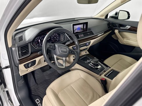Used 2020 Audi Q5 2.0T Premium Plus w/ Premium Plus Package image 9