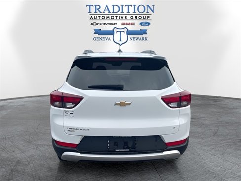 Used 2023 Chevrolet TrailBlazer LT w/ Convenience Package image 4