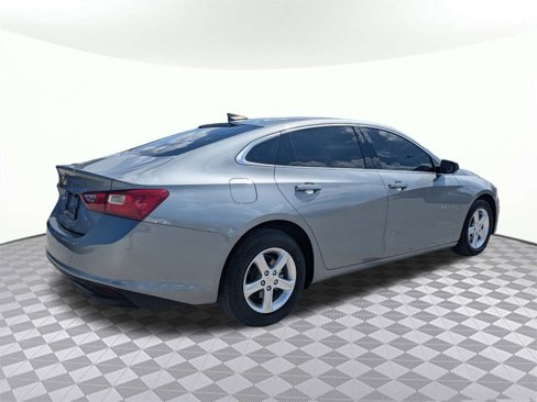 Used 2023 Chevrolet Malibu LS image 3