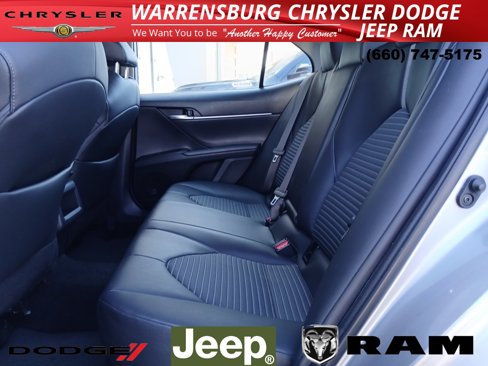 Used 2023 Toyota Camry SE image 13